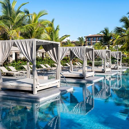 Lopesan Costa Bavaro Resort, Spa & Casino Punta Cana Exterior foto The pool at the Four Seasons Resort Punta Cana