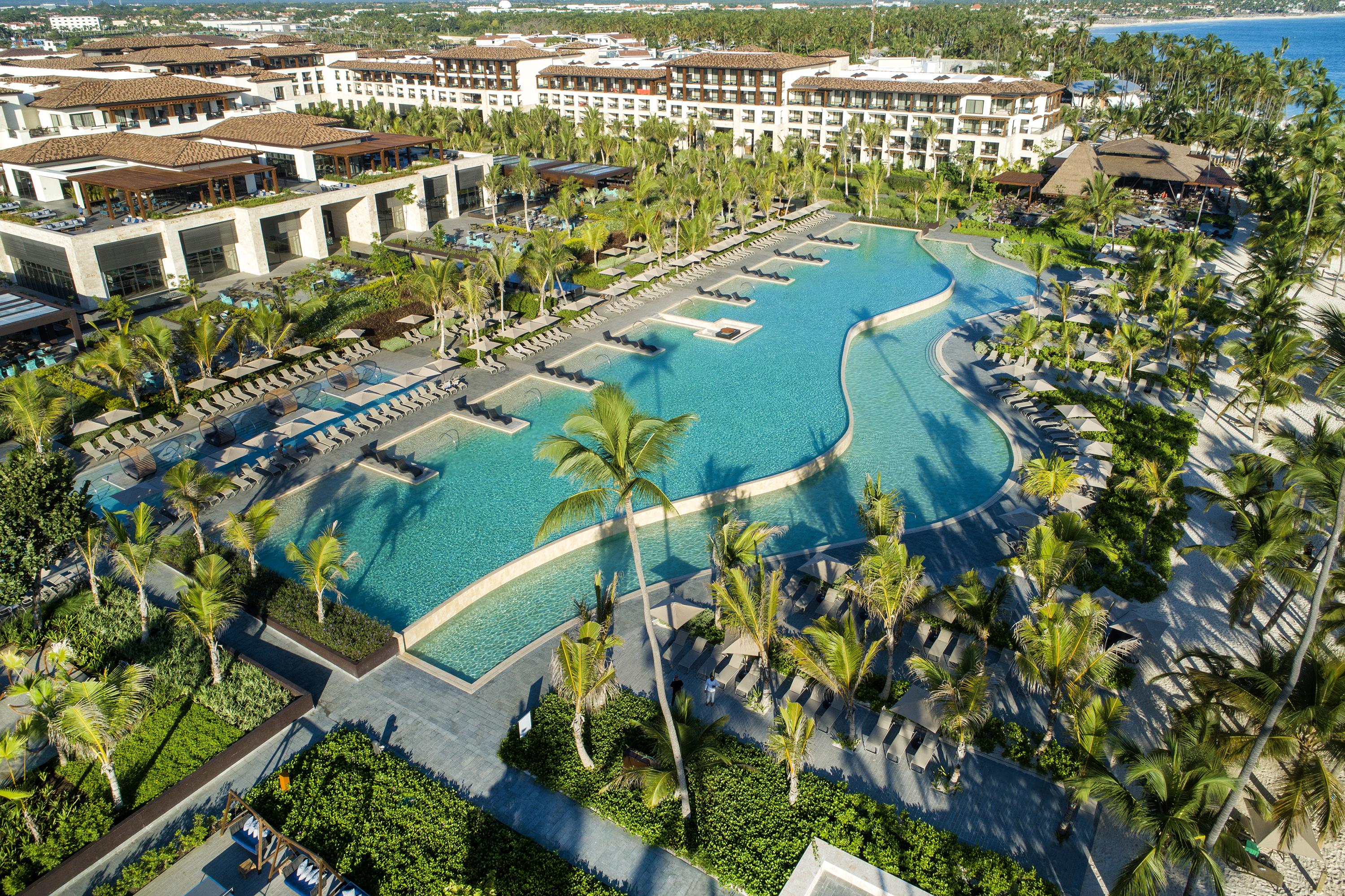 Lopesan Costa Bavaro Resort, Spa & Casino Punta Cana Exterior foto Aerial view of the resort