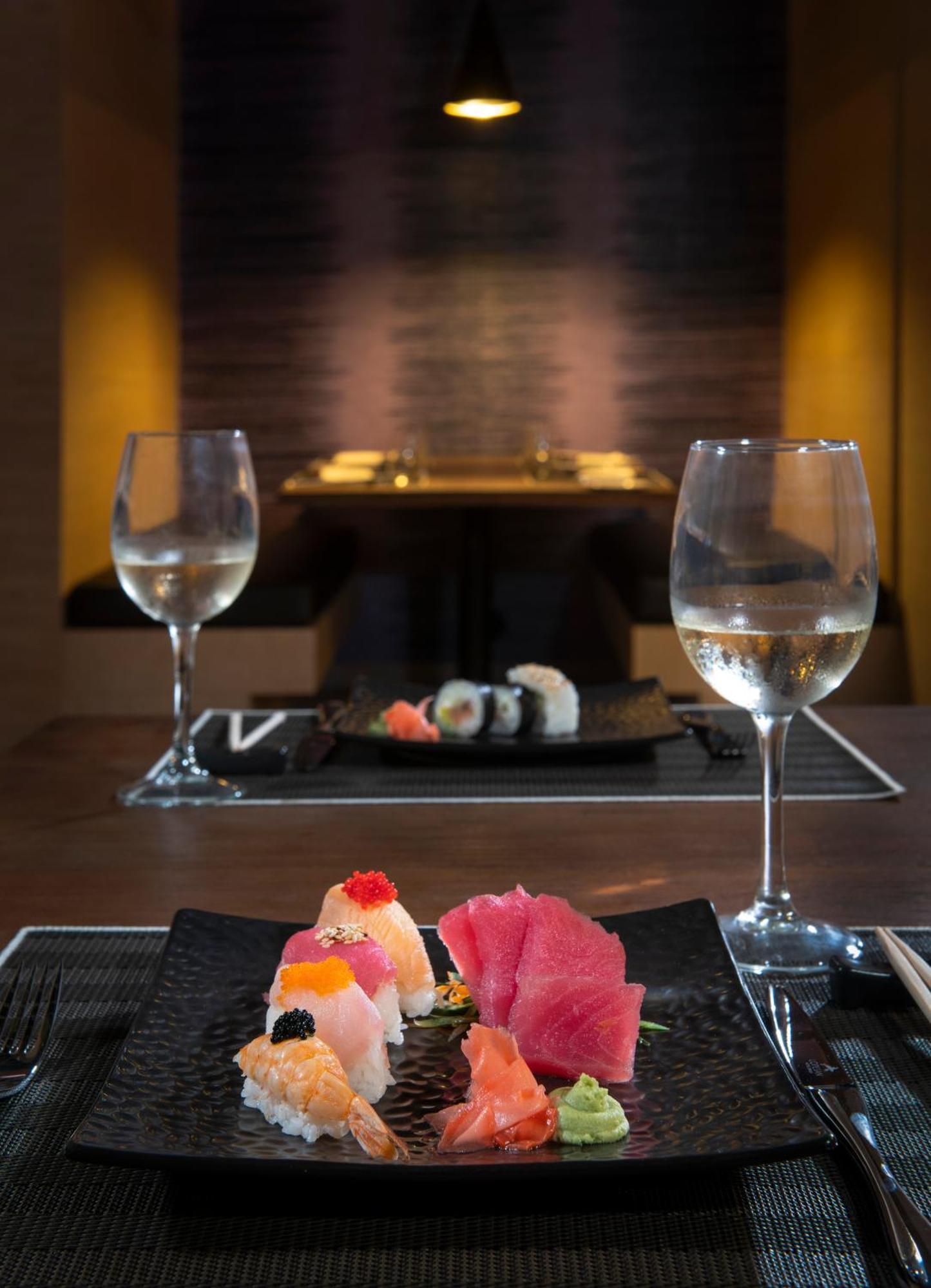 Lopesan Costa Bavaro Resort, Spa & Casino Punta Cana Exterior foto Wine and sushi